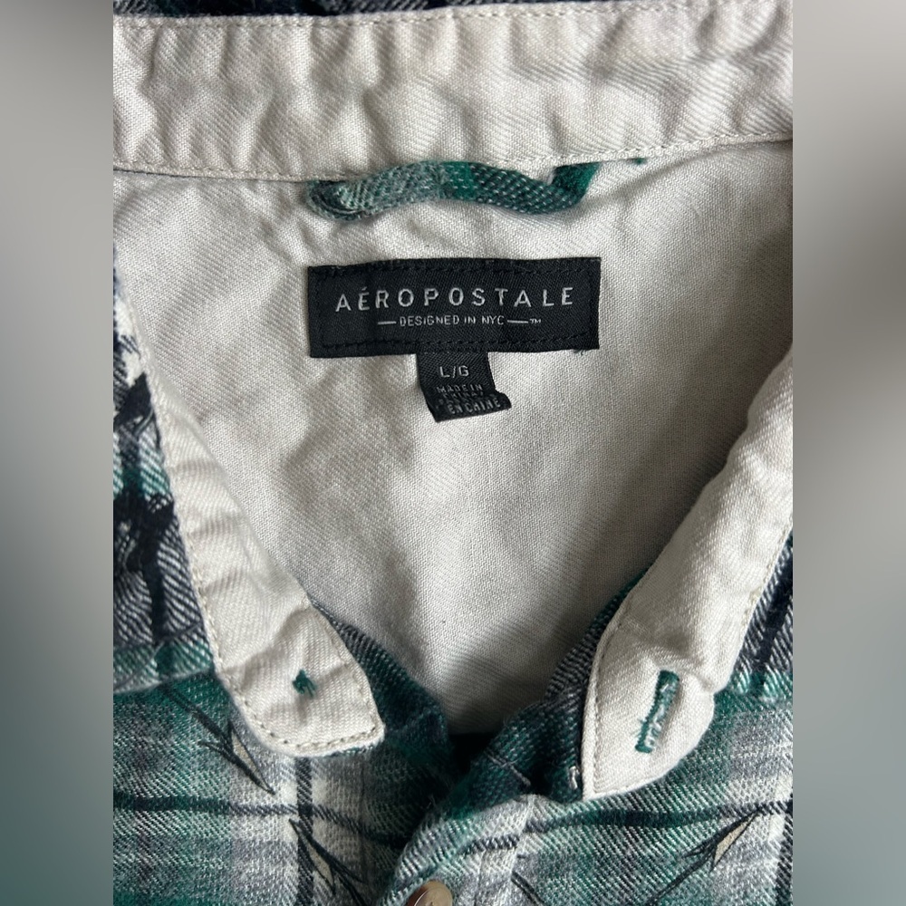 Aeropostale unisex green and black flannel with arrow pattern size large - Picture 2 of 7